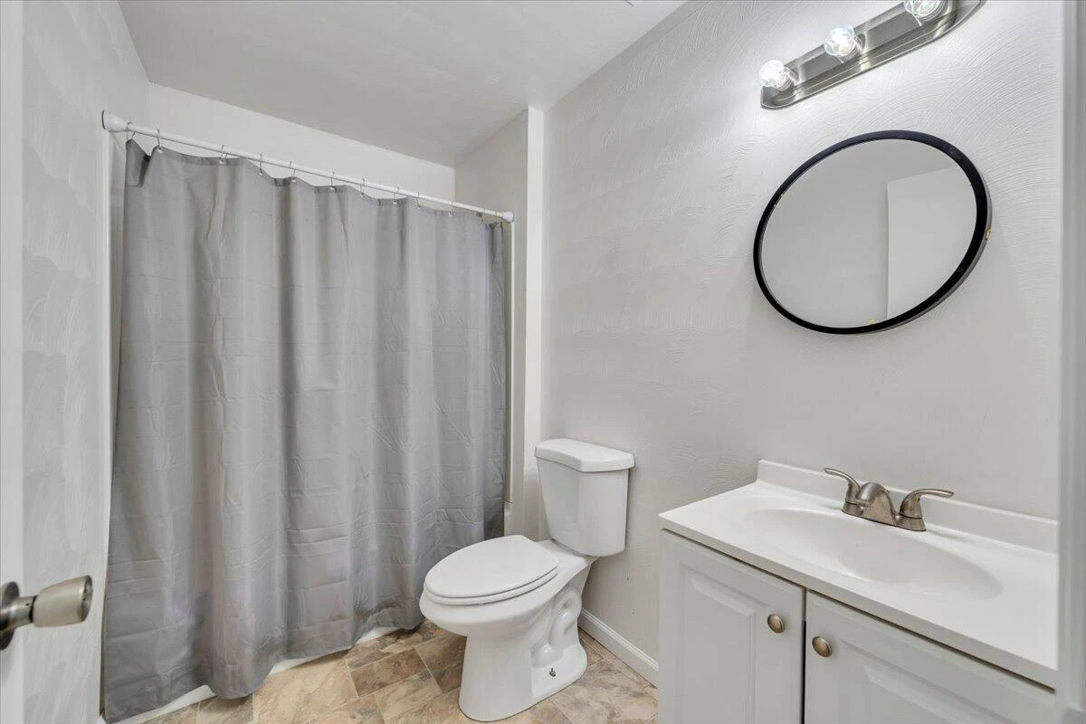 1018 Greenhurst AVE - Photo 30