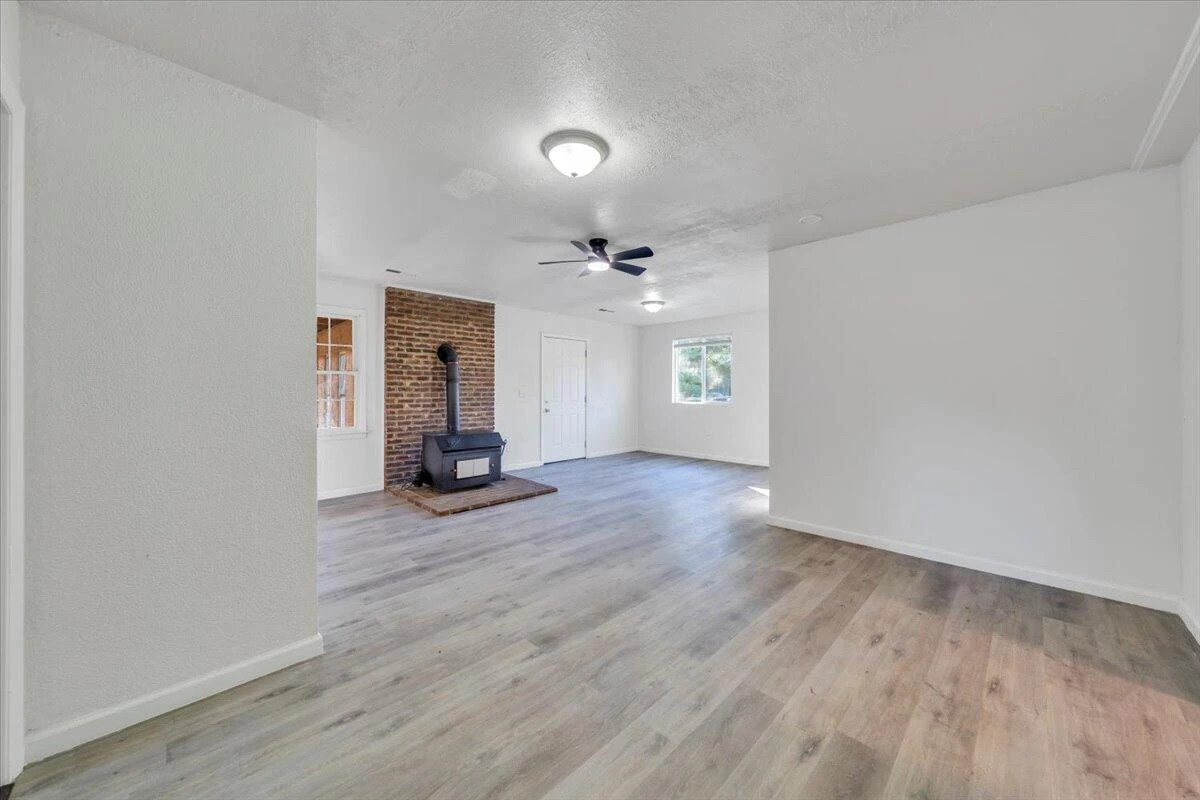 1018 Greenhurst AVE - Photo 31