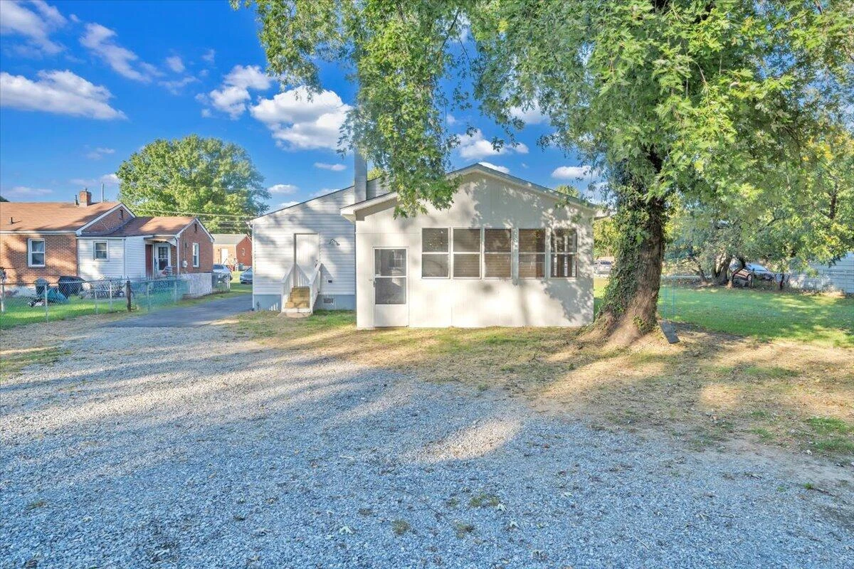 1018 Greenhurst AVE - Photo 38