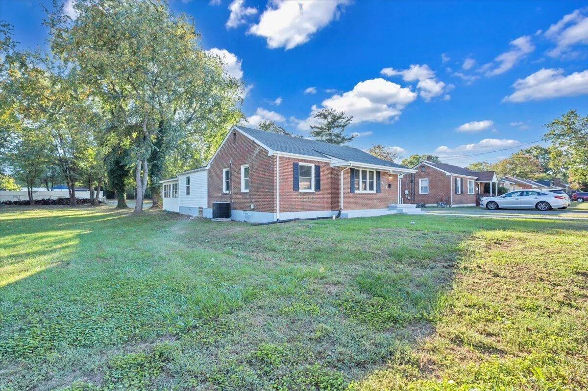 1018 Greenhurst AVE - Photo 47
