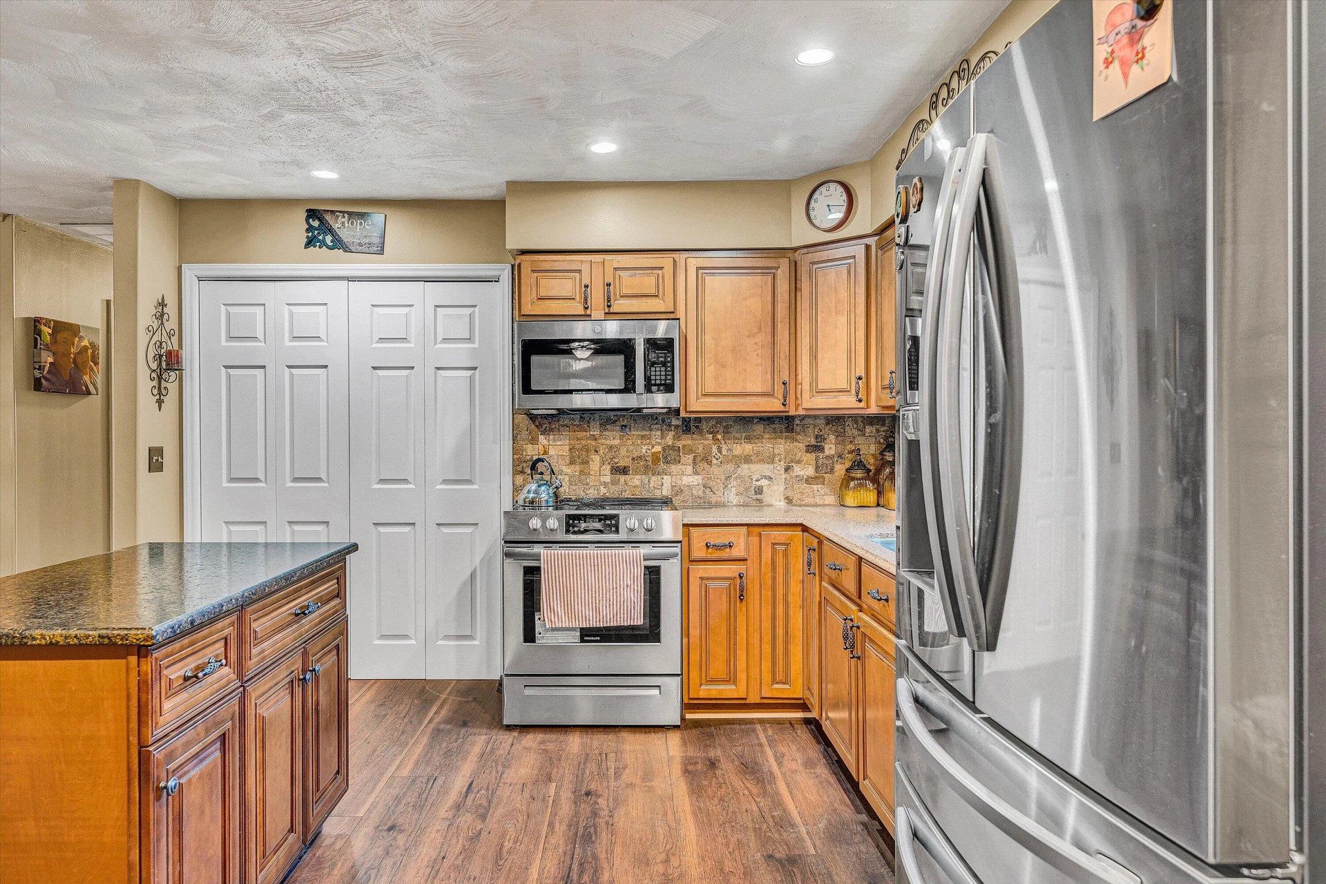 248 Ridgeway CIR - Photo 18