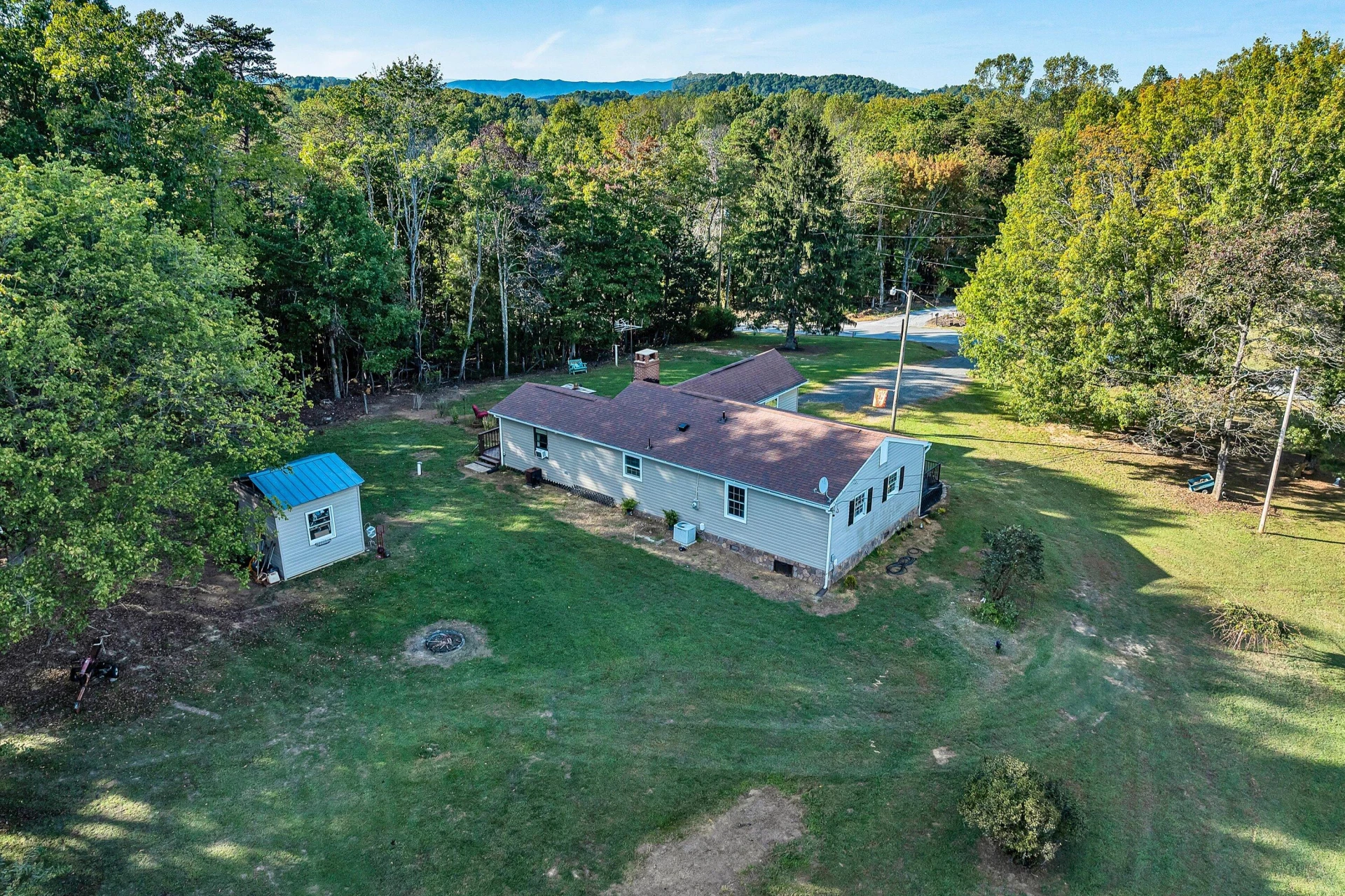 248 Ridgeway CIR - Photo 40
