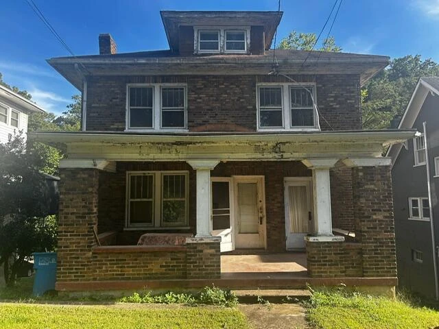 1410 Main ST
