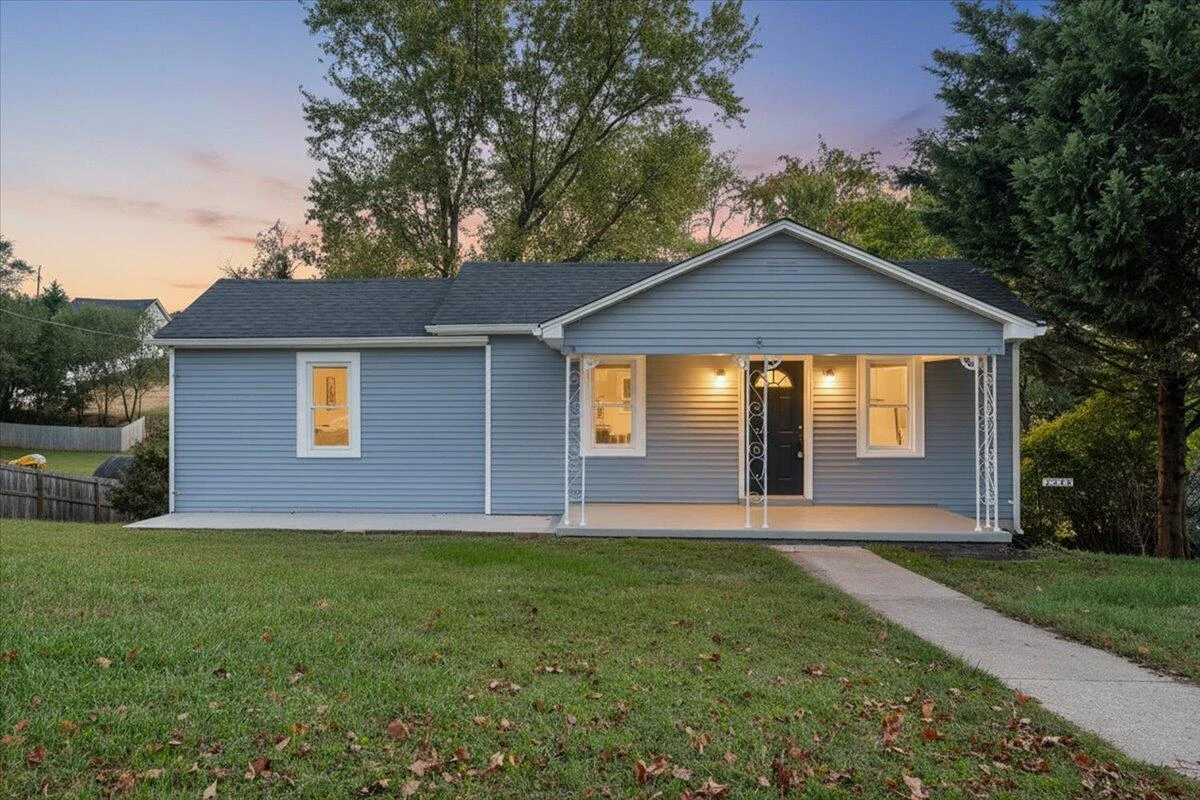 2213 Carvin ST - Photo 2