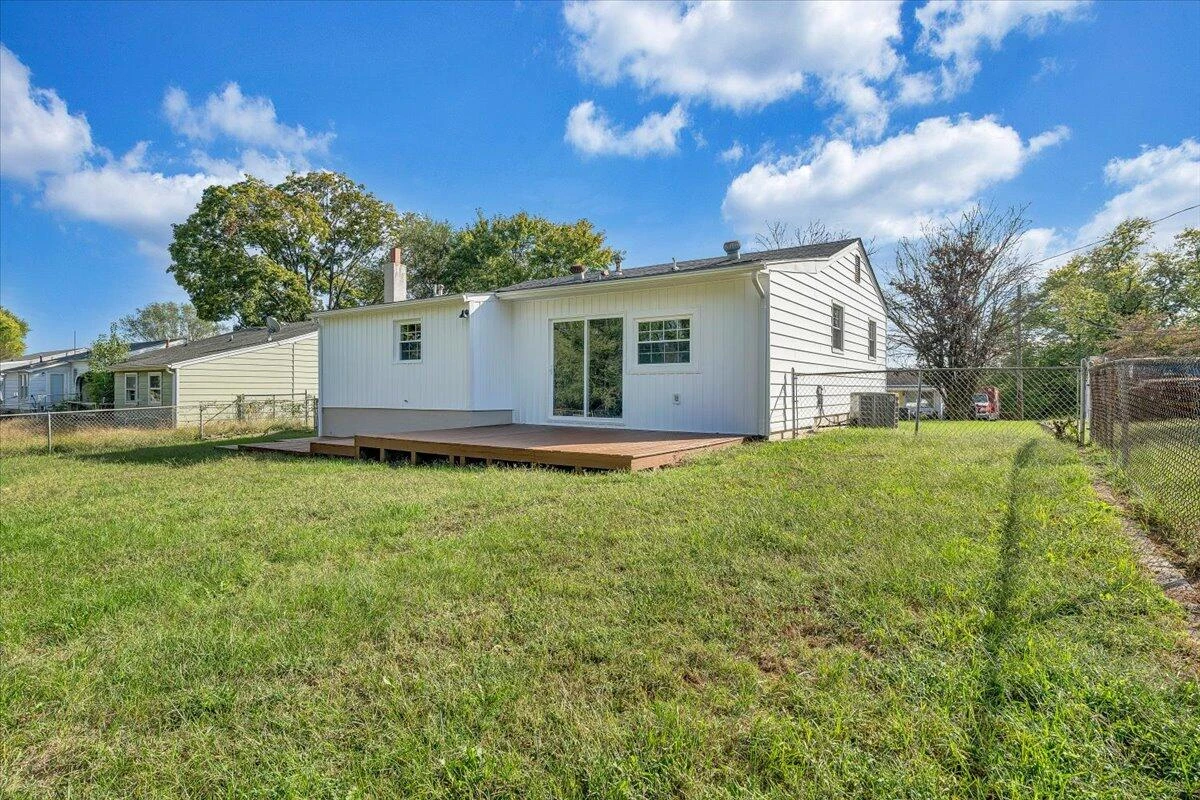 406 Augusta AVE - Photo 27