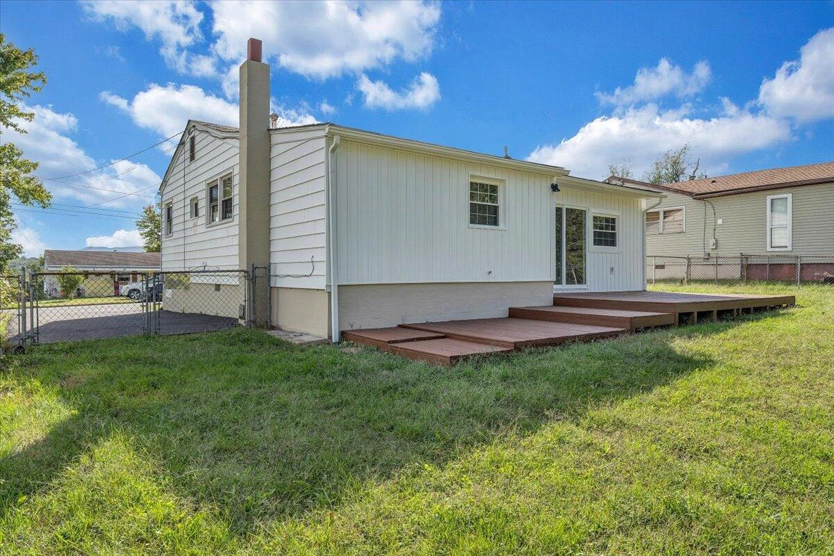 406 Augusta AVE - Photo 30
