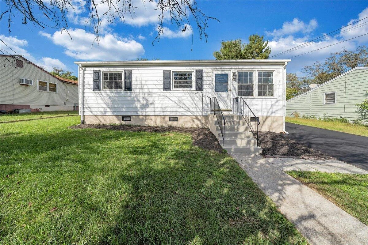 406 Augusta AVE - Photo 33