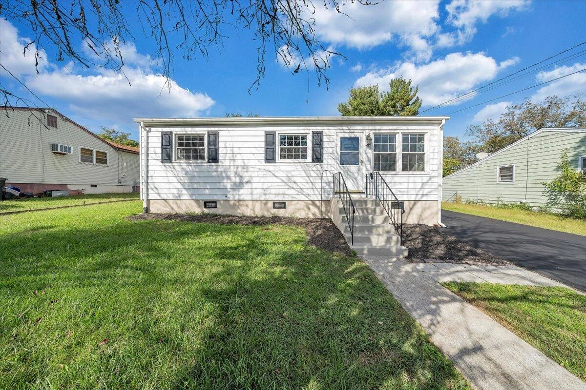 406 Augusta AVE - Photo 34
