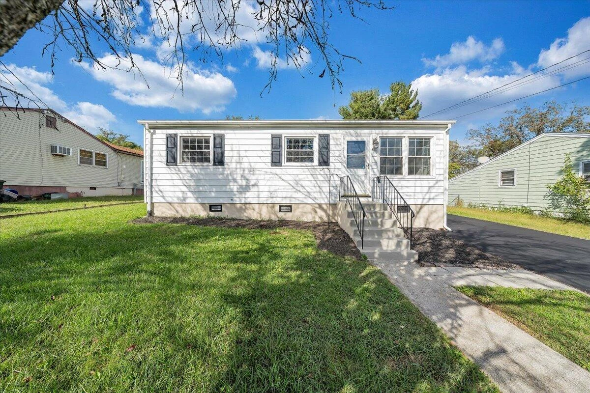 406 Augusta AVE - Photo 35