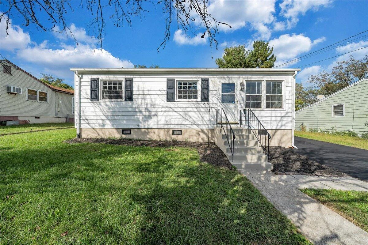 406 Augusta AVE - Photo 36