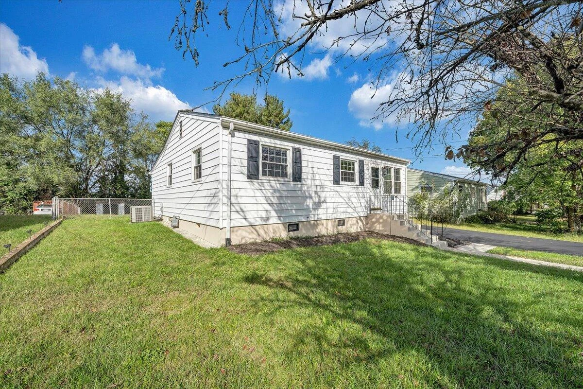 406 Augusta AVE - Photo 40