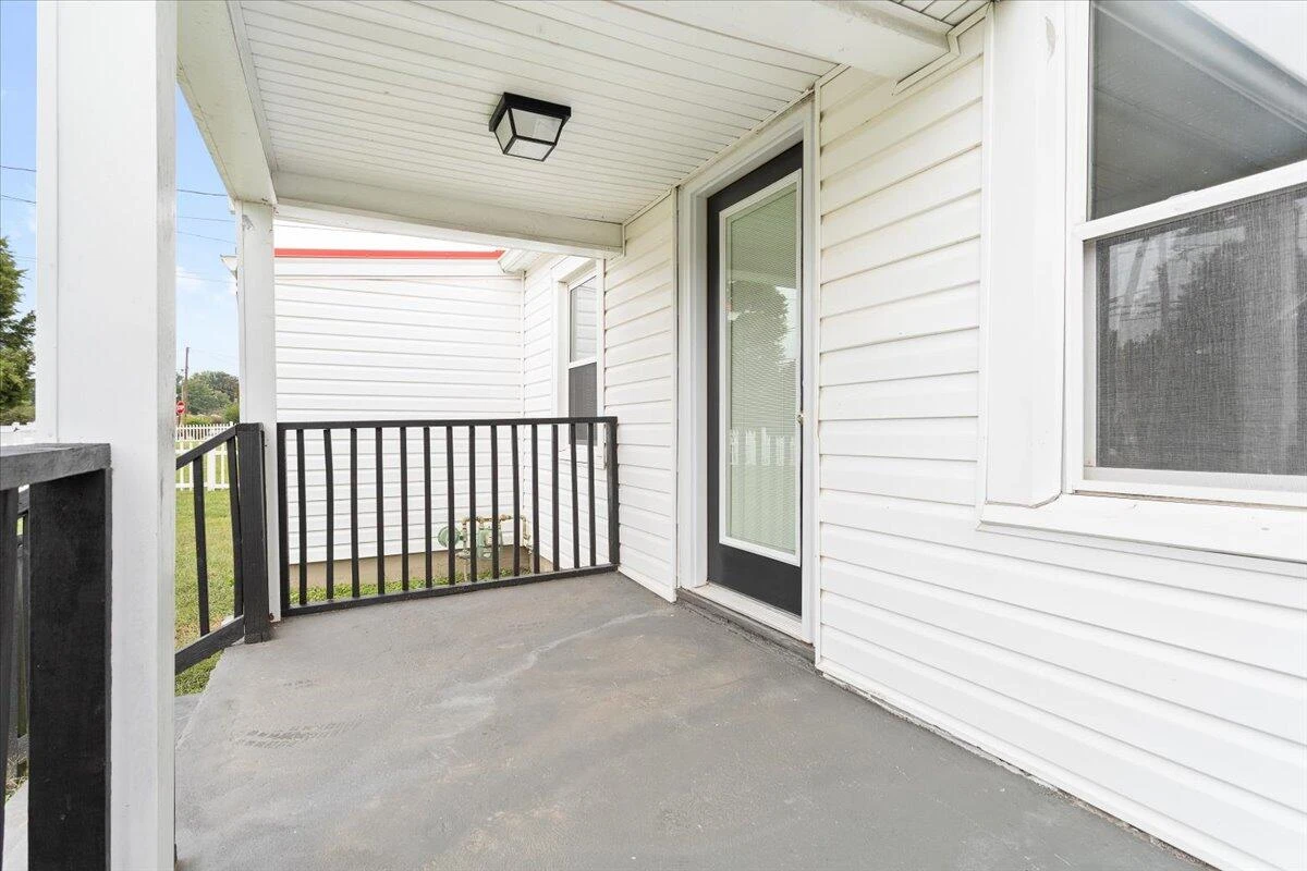 5027 Morwanda ST - Photo 3