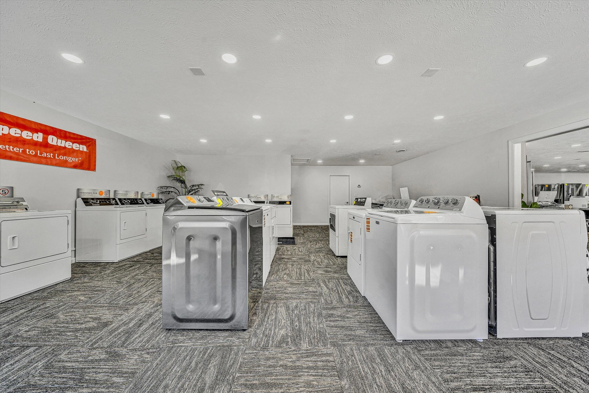 4040 Franklin RD - Photo 18