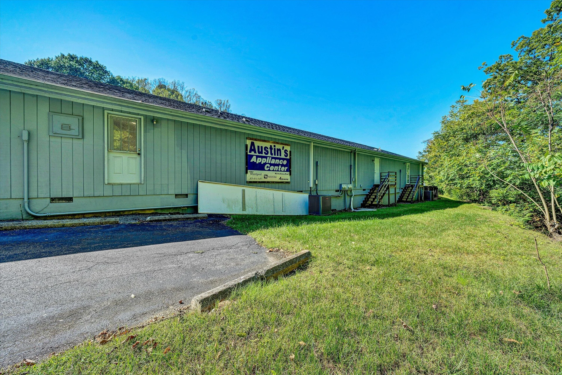 4040 Franklin RD - Photo 42