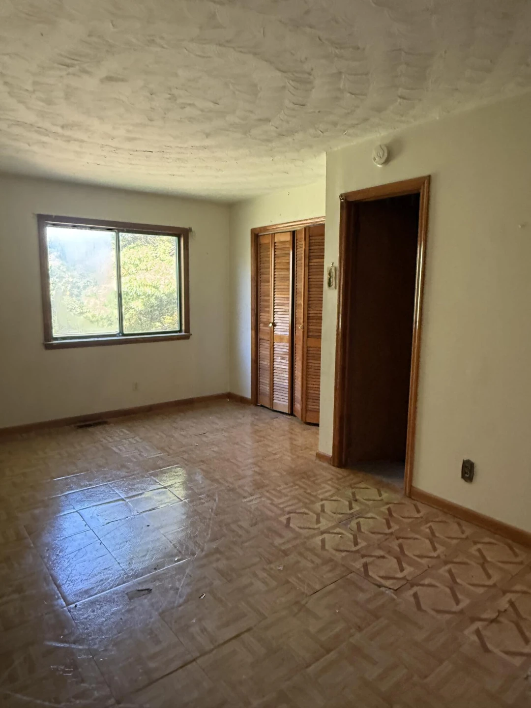 1527 Syracuse AVE - Photo 17