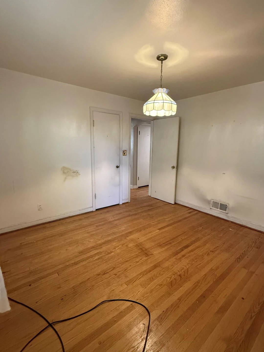 1527 Syracuse AVE - Photo 4