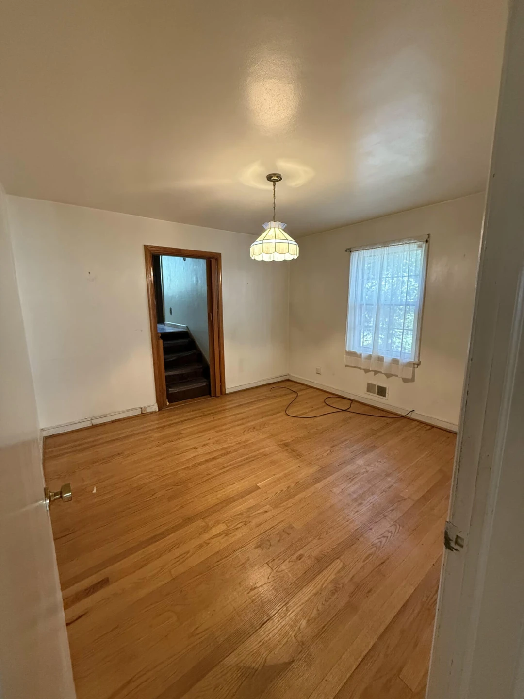 1527 Syracuse AVE - Photo 9
