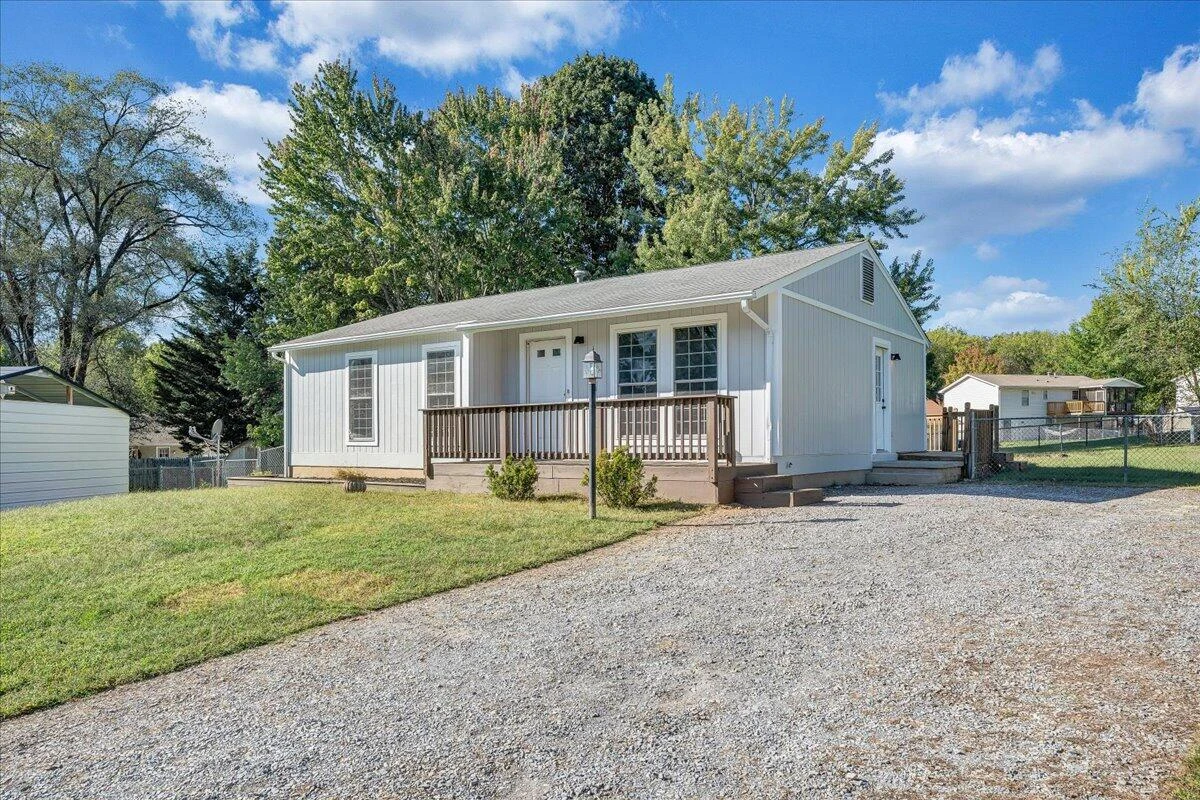 3516 Springtree CIR - Photo 9