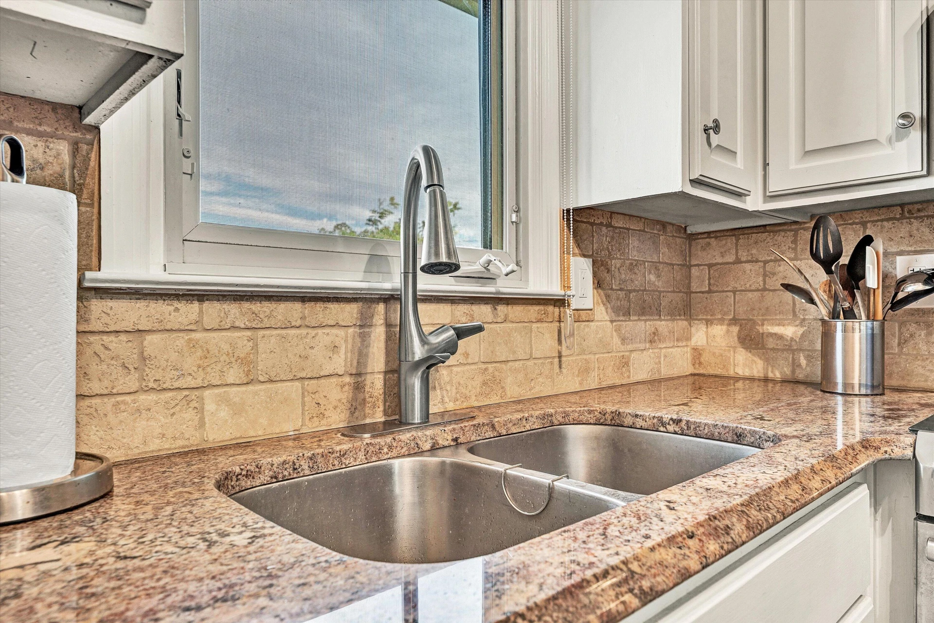 3536 Valentine RD - Photo 25