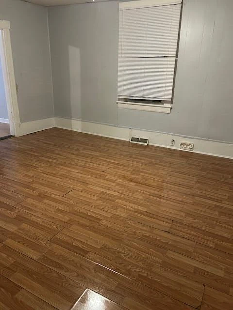 1215 Tazewell AVE - Photo 4