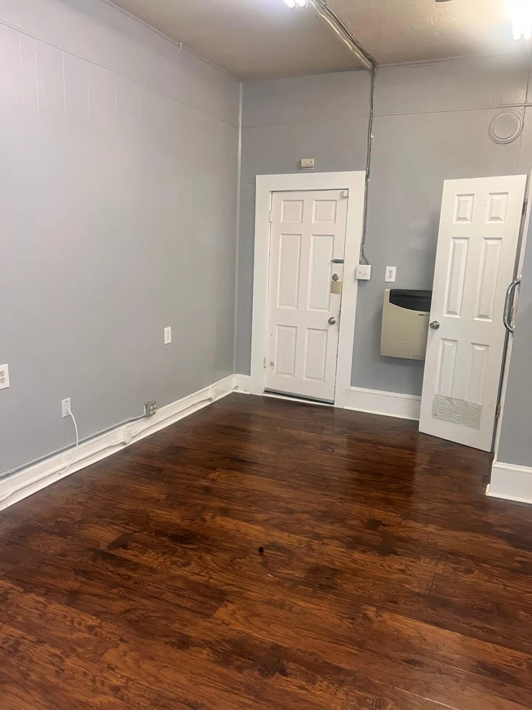 701 Highland AVE - Photo 5