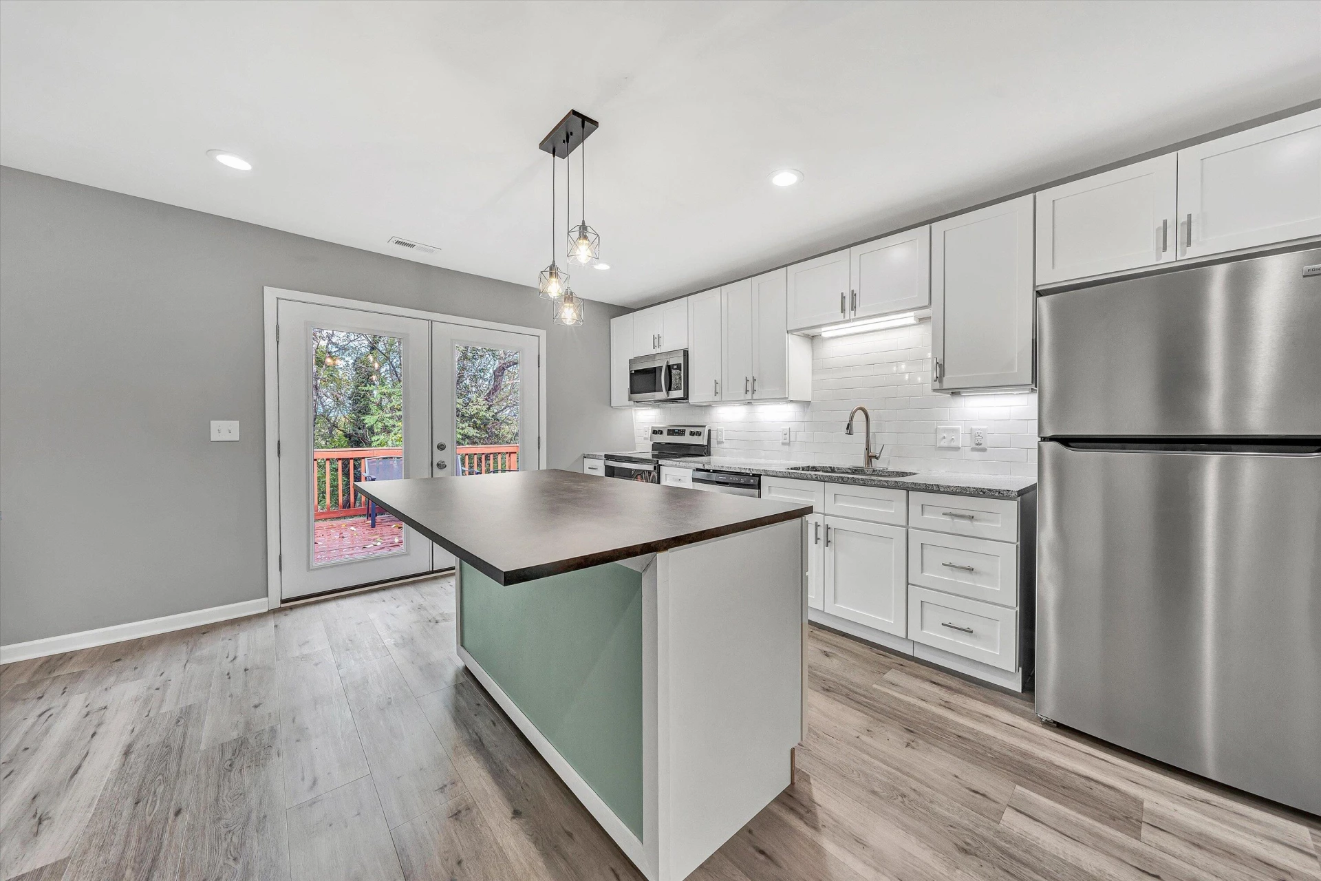 1005 Pollard ST - Photo 12
