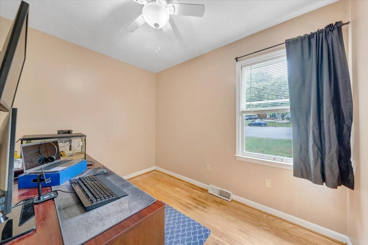 3302 Ridgerun DR - Photo 7