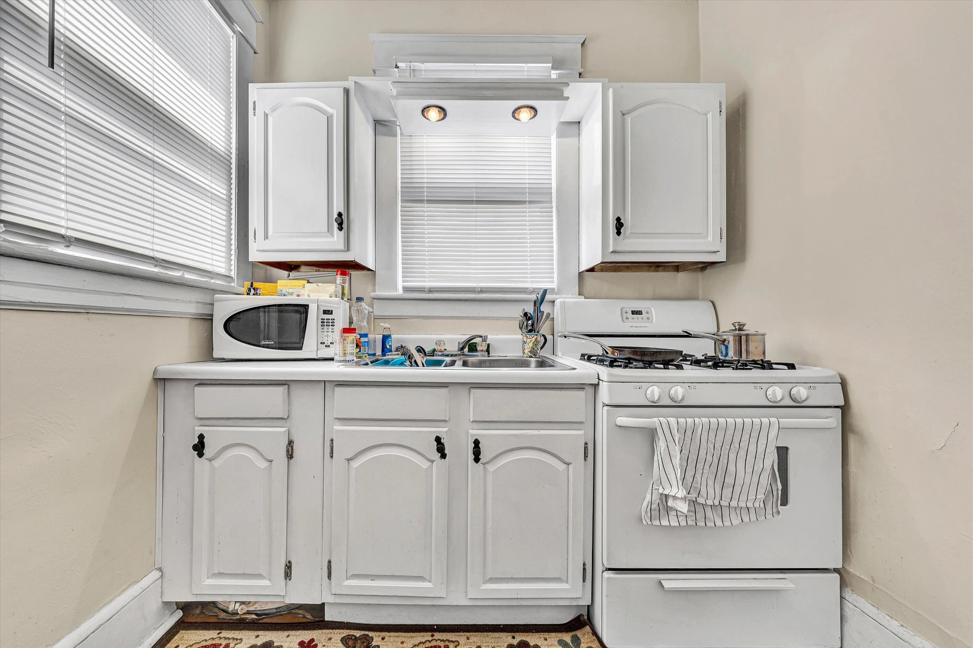 379 Walnut AVE - Photo 53