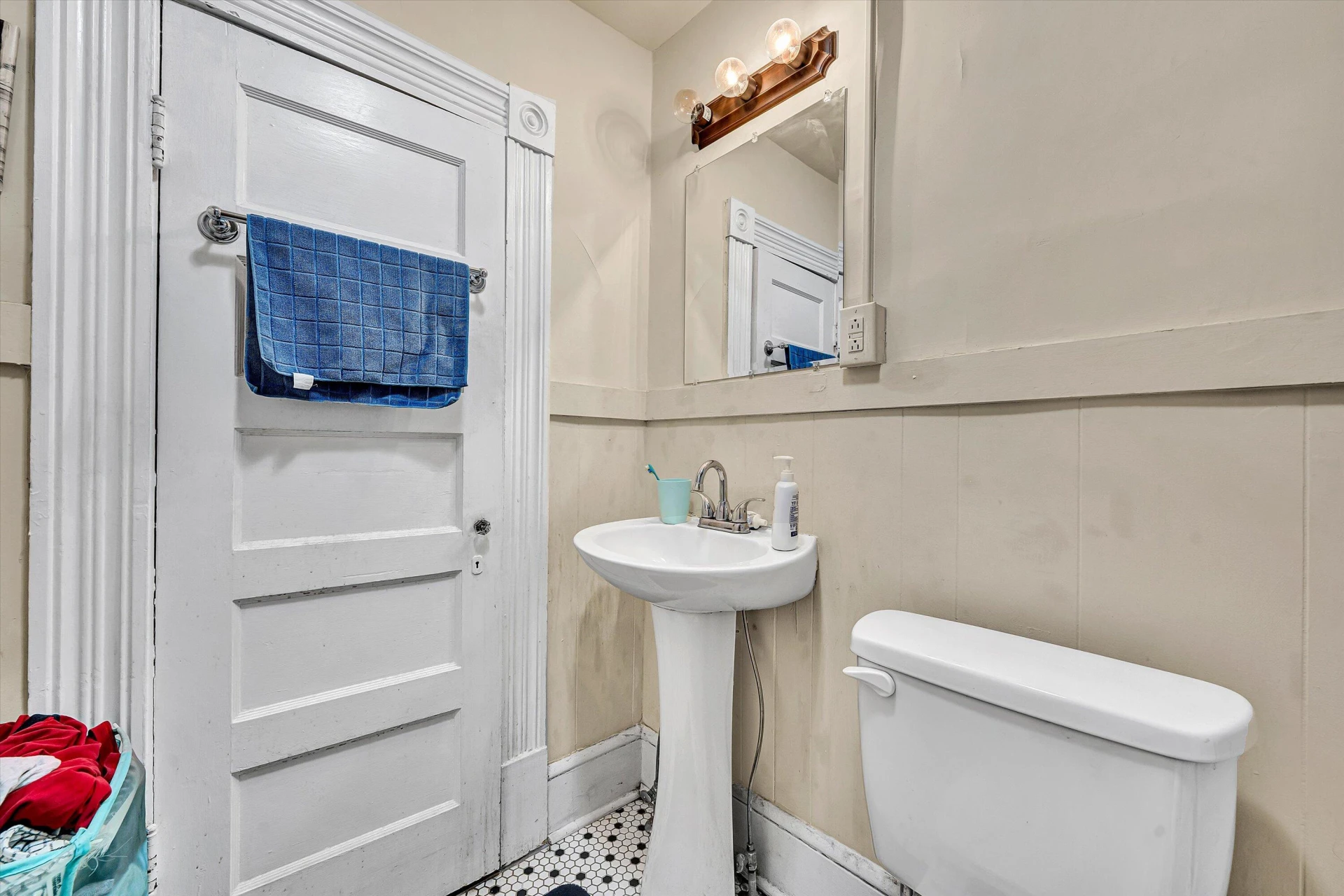 379 Walnut AVE - Photo 58