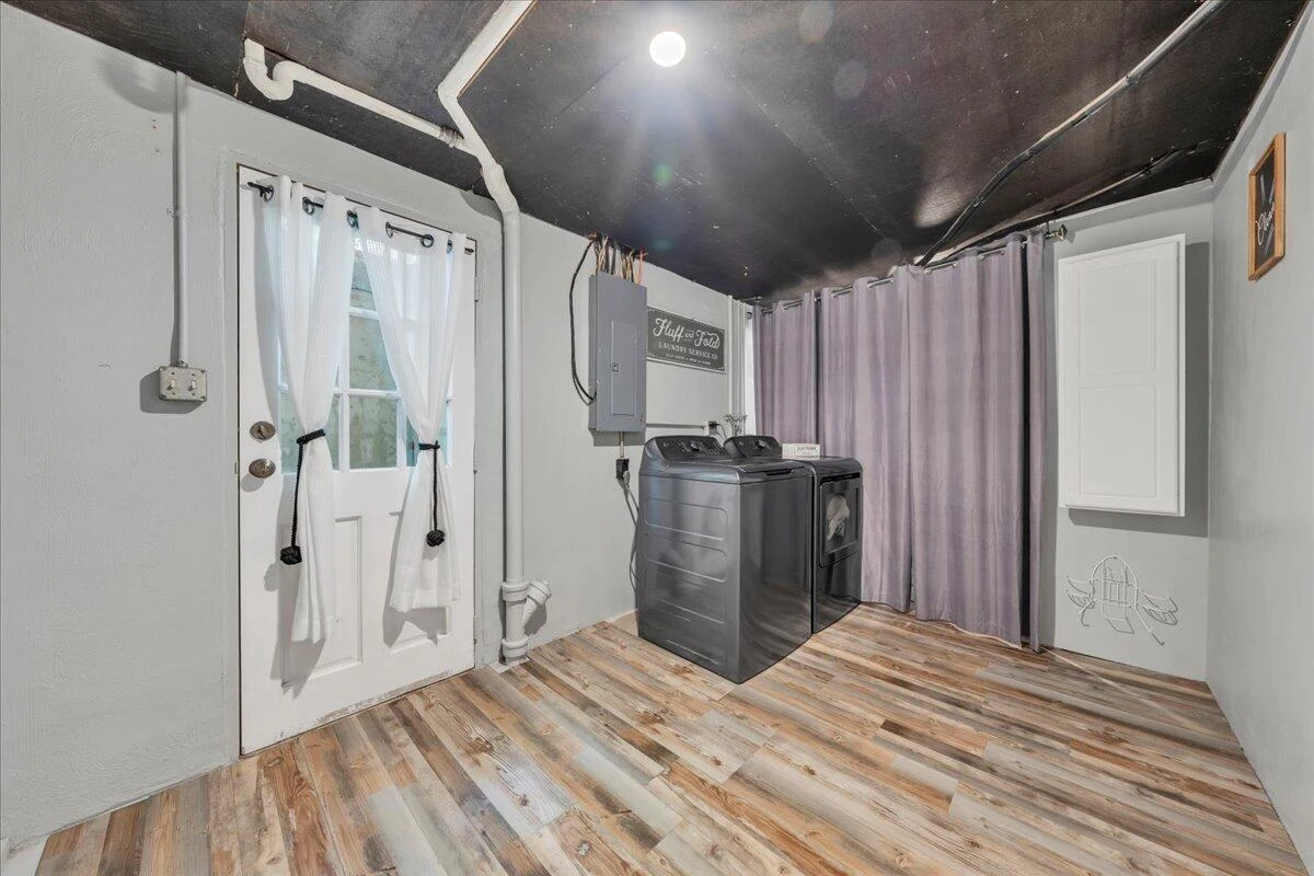2801 Edgewood ST - Photo 34