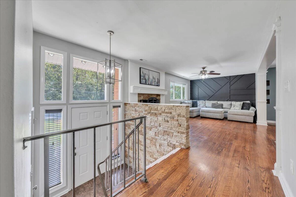 2801 Edgewood ST - Photo 7
