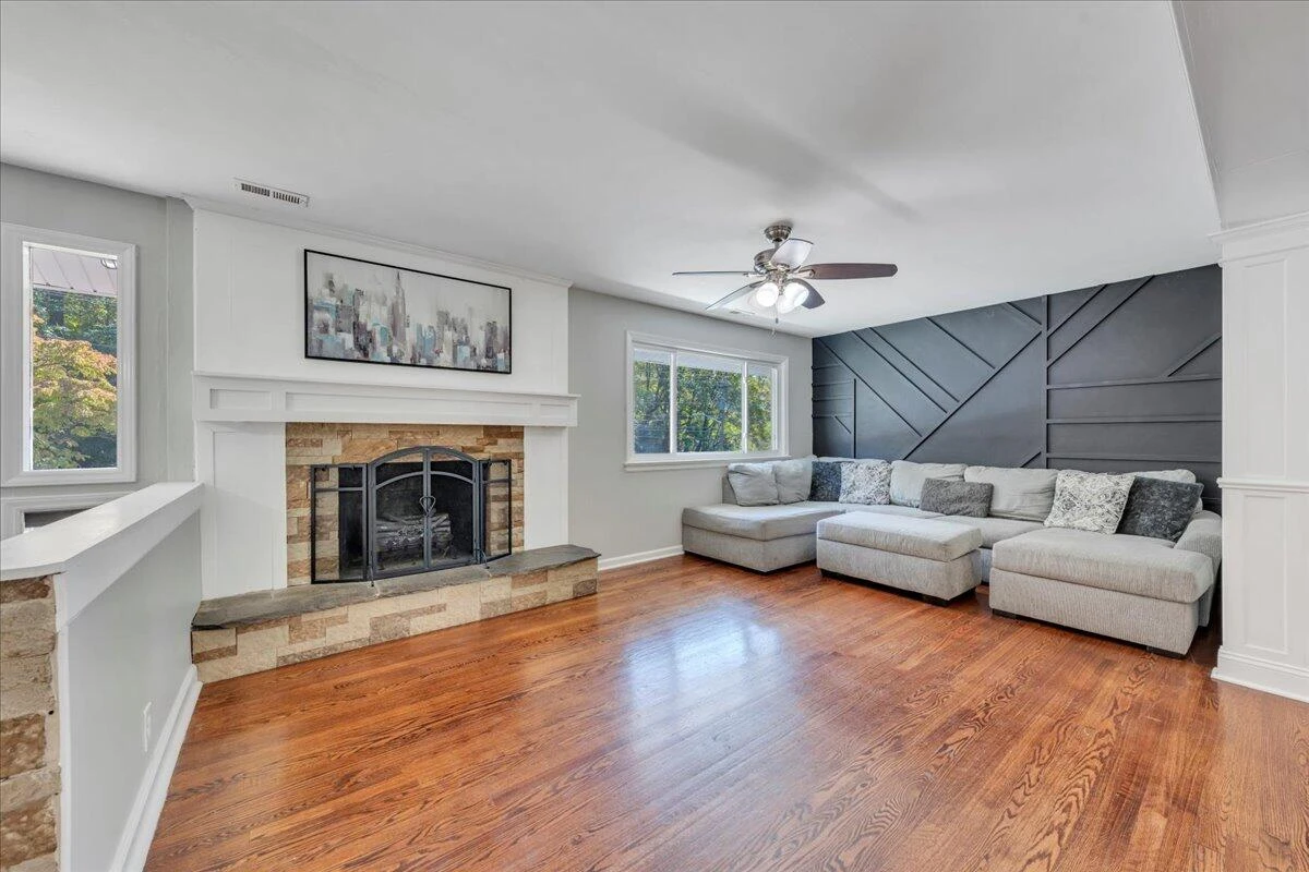 2801 Edgewood ST - Photo 8