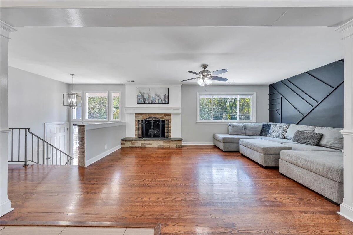 2801 Edgewood ST - Photo 9