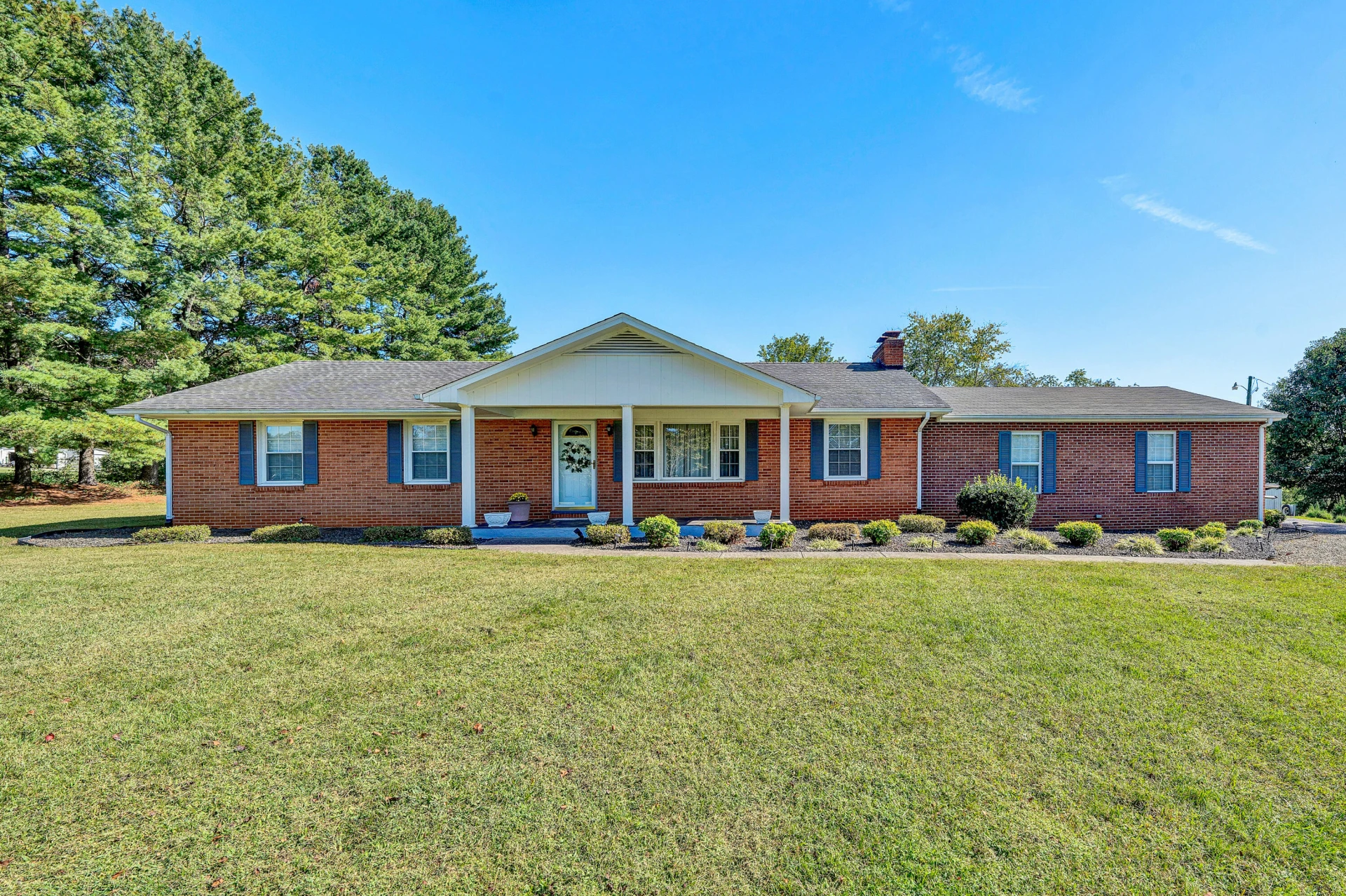 250 Taylors RD
