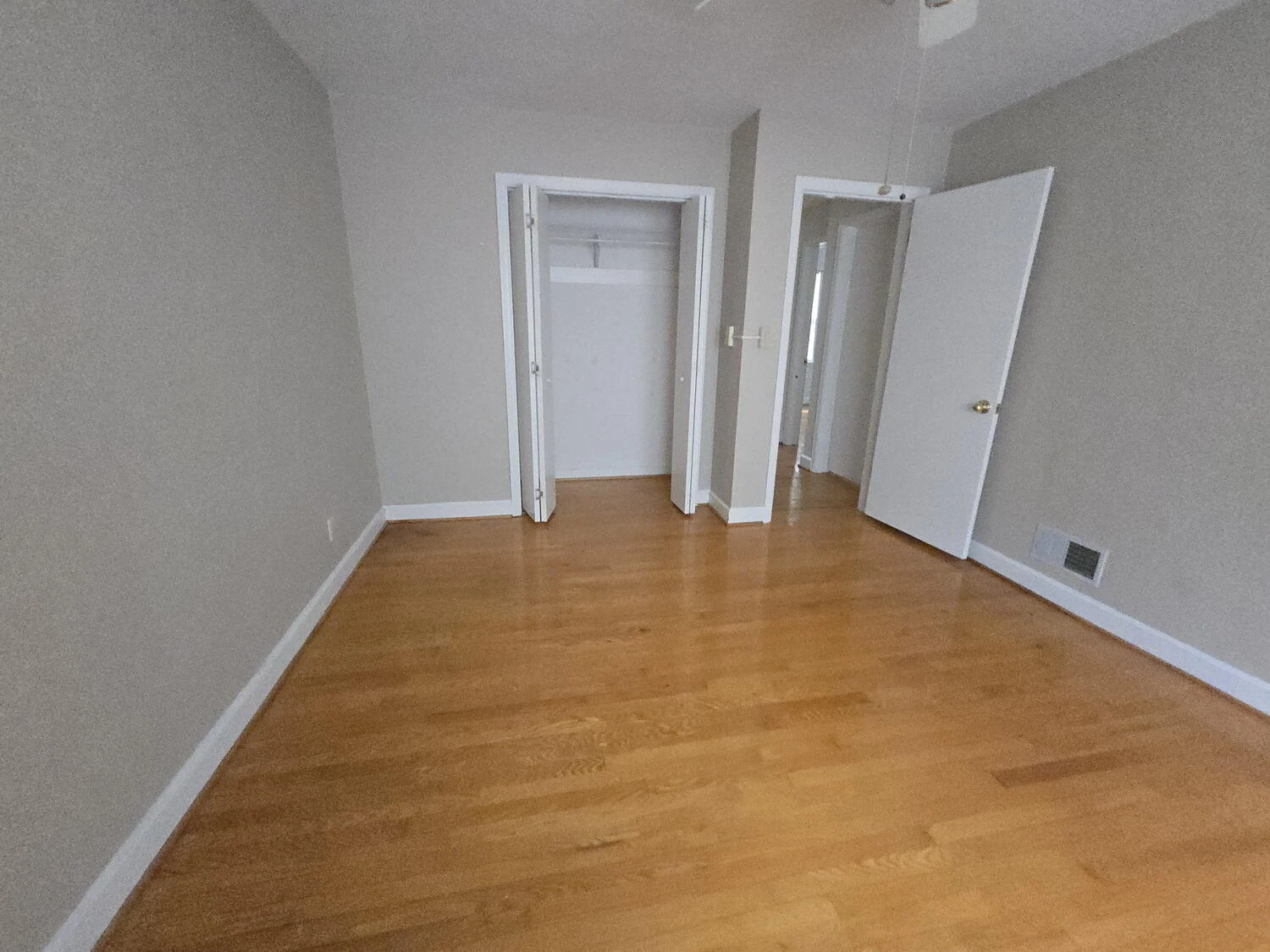 3237 Christian AVE - Photo 7