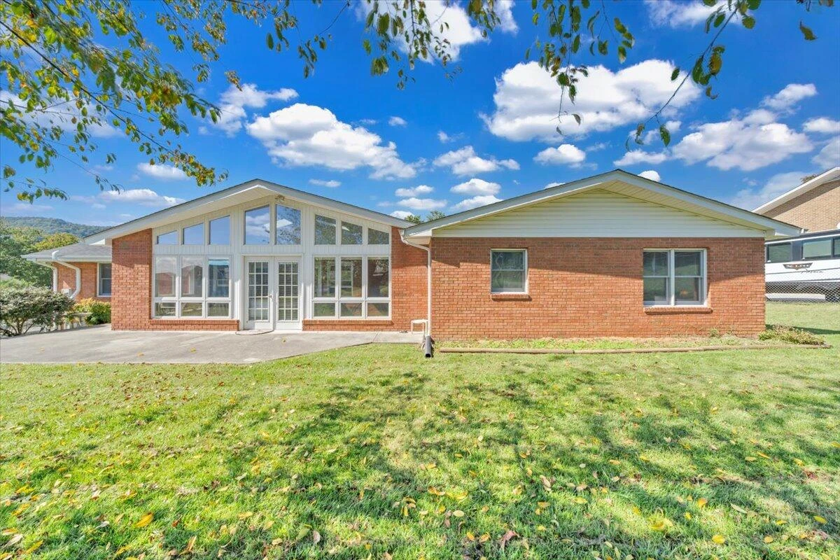 674 Azalea RD - Photo 2