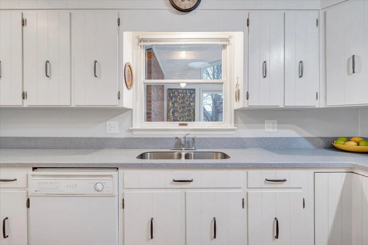 674 Azalea RD - Photo 20