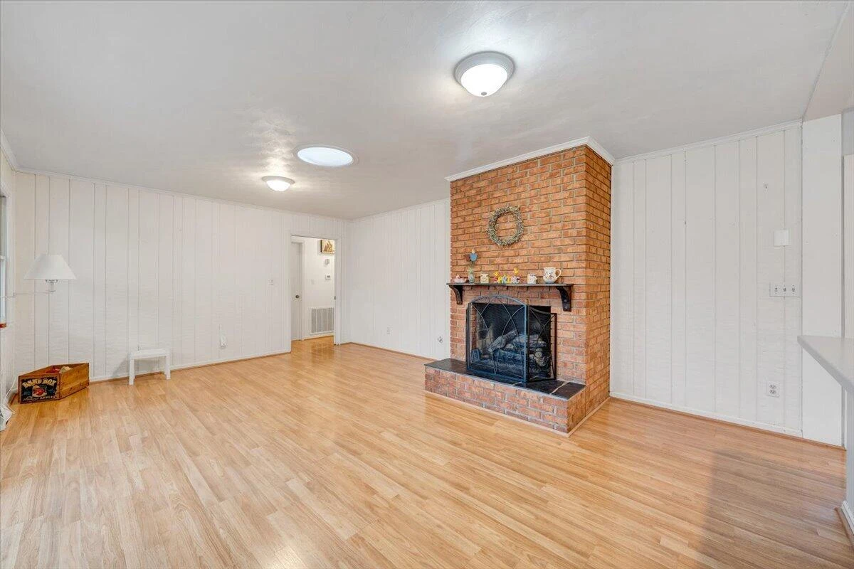674 Azalea RD - Photo 23