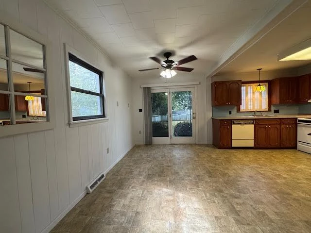 4916 Hildebrand RD - Photo 5