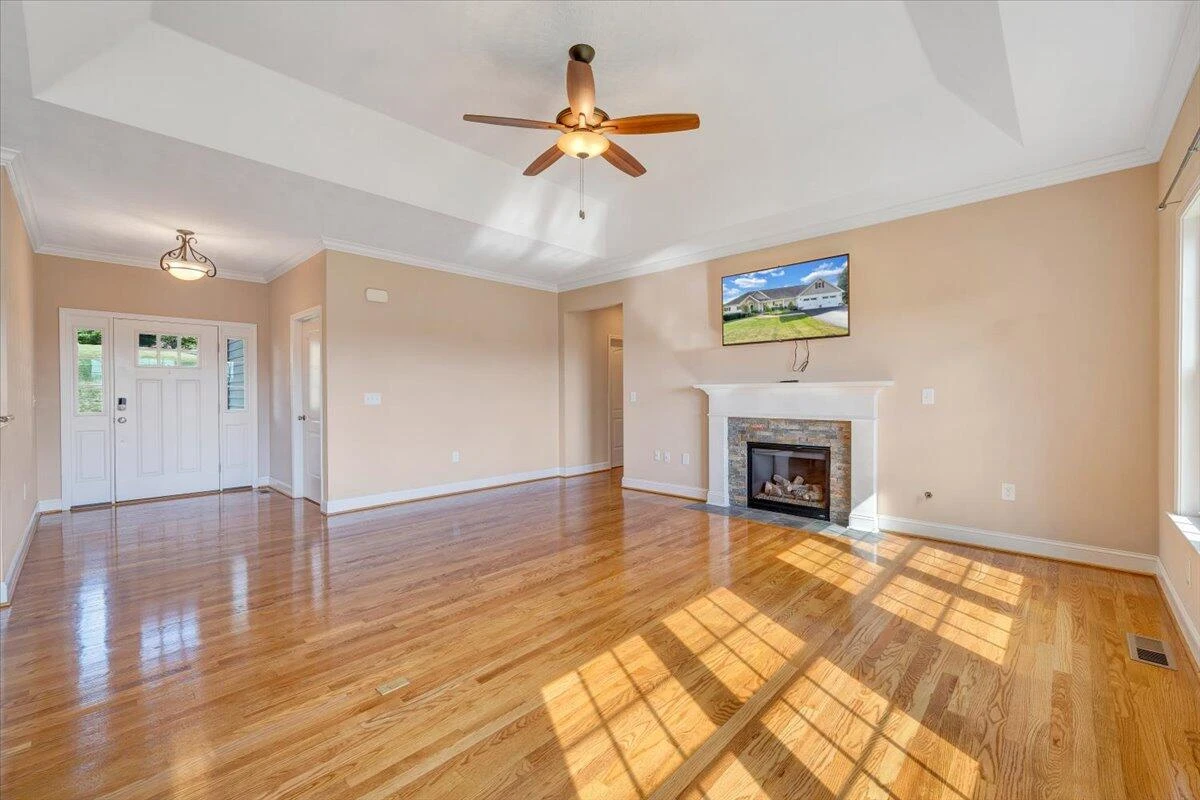 1989 Mountain View RD - Photo 13
