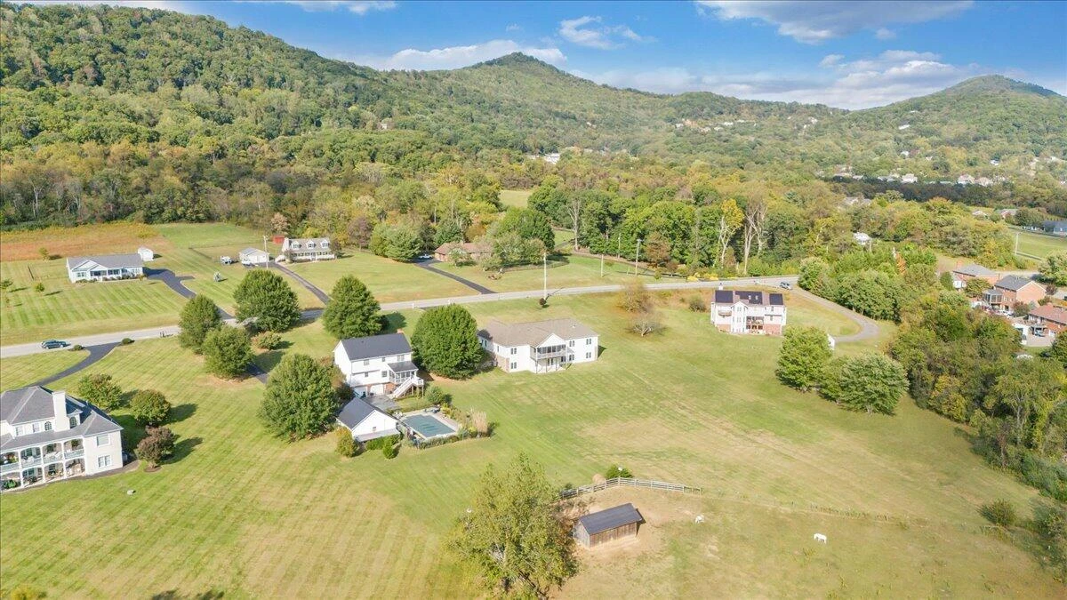 1989 Mountain View RD - Photo 105