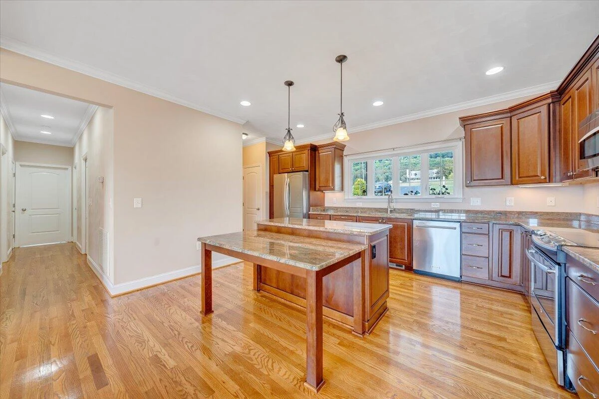 1989 Mountain View RD - Photo 23
