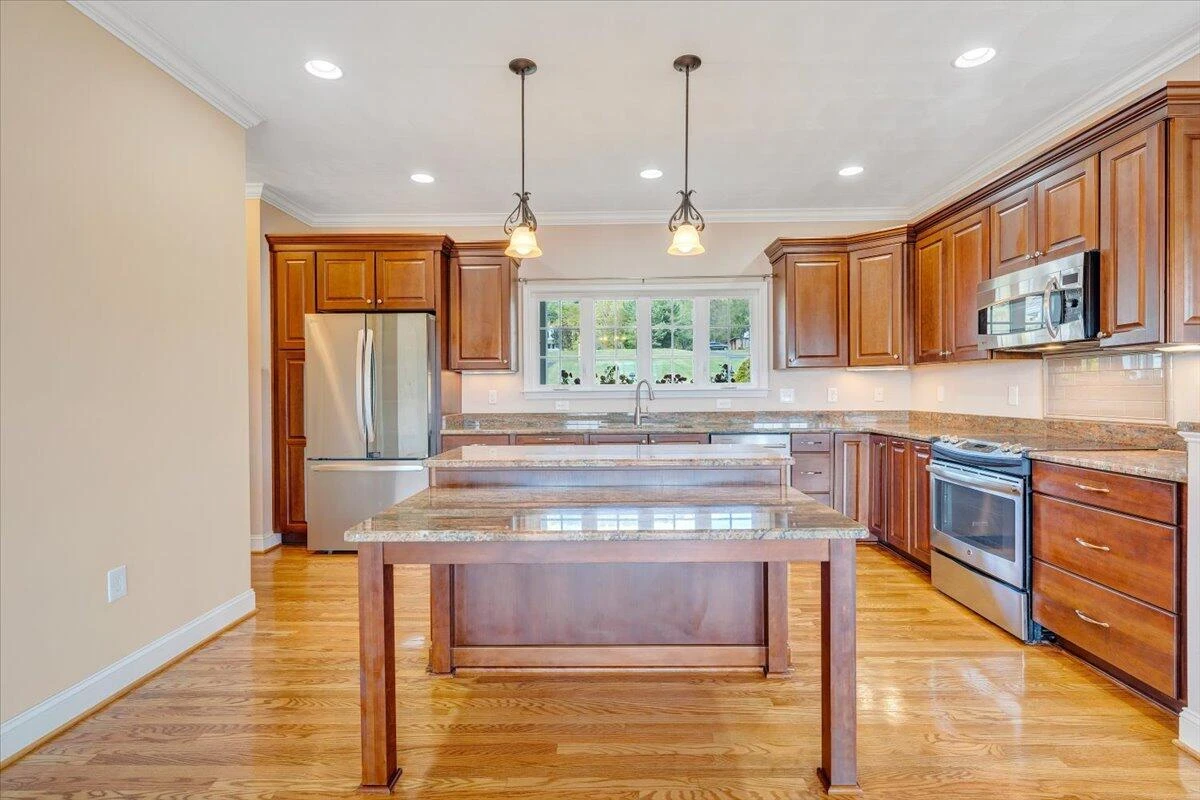 1989 Mountain View RD - Photo 24