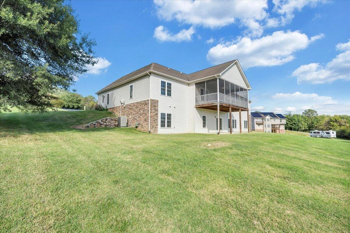 1989 Mountain View RD - Photo 71