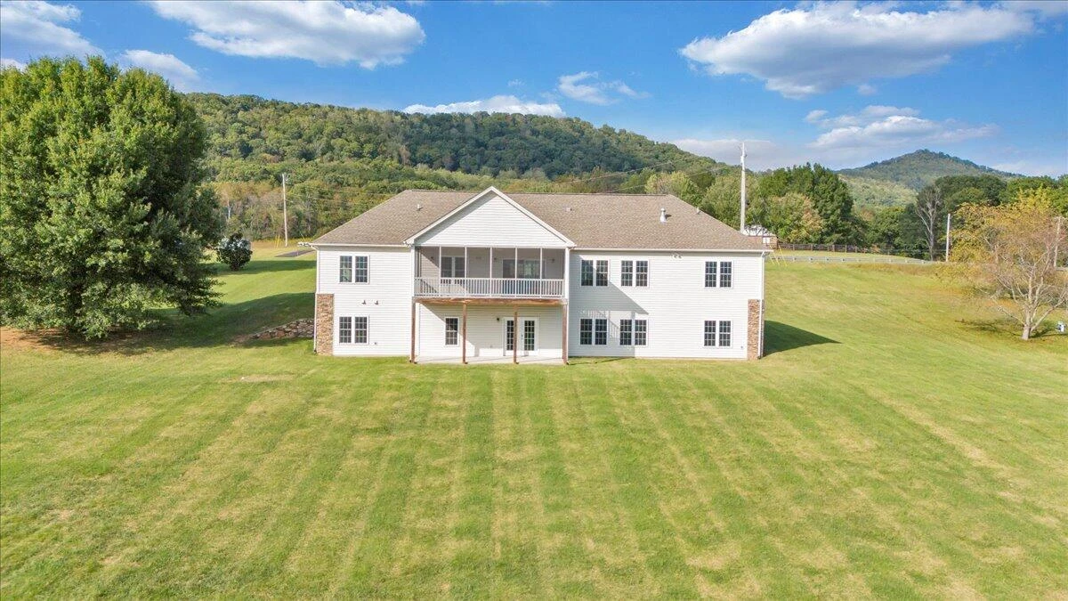 1989 Mountain View RD - Photo 102