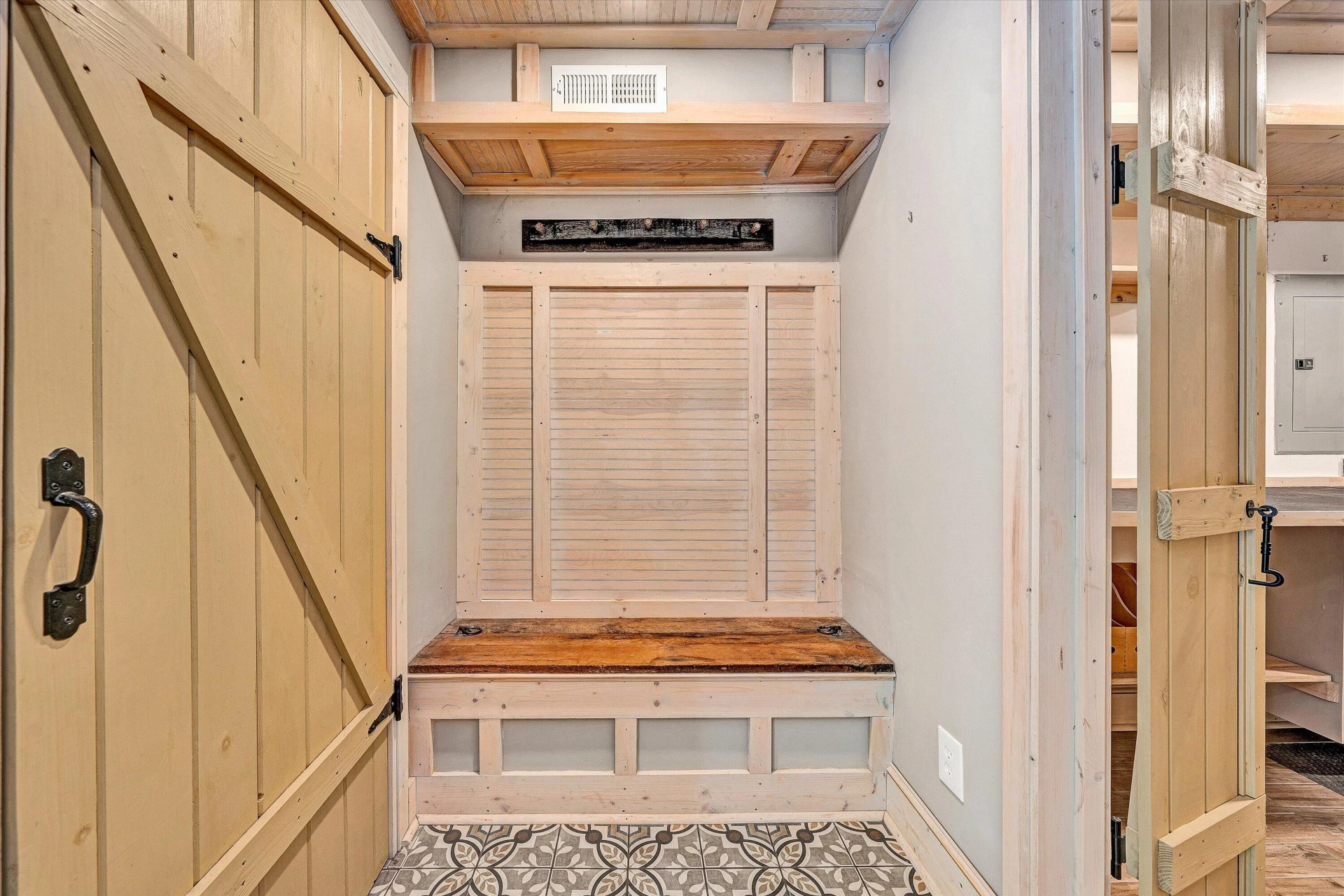3561 Rutrough RD - Photo 11