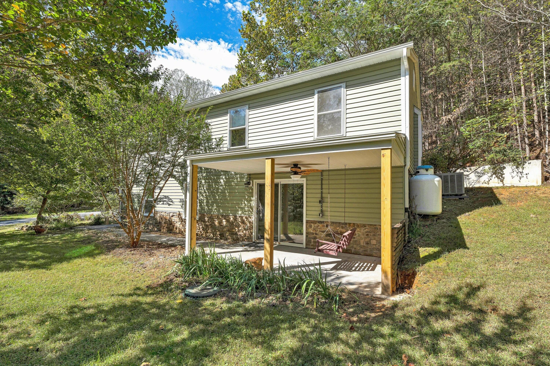 3561 Rutrough RD - Photo 2