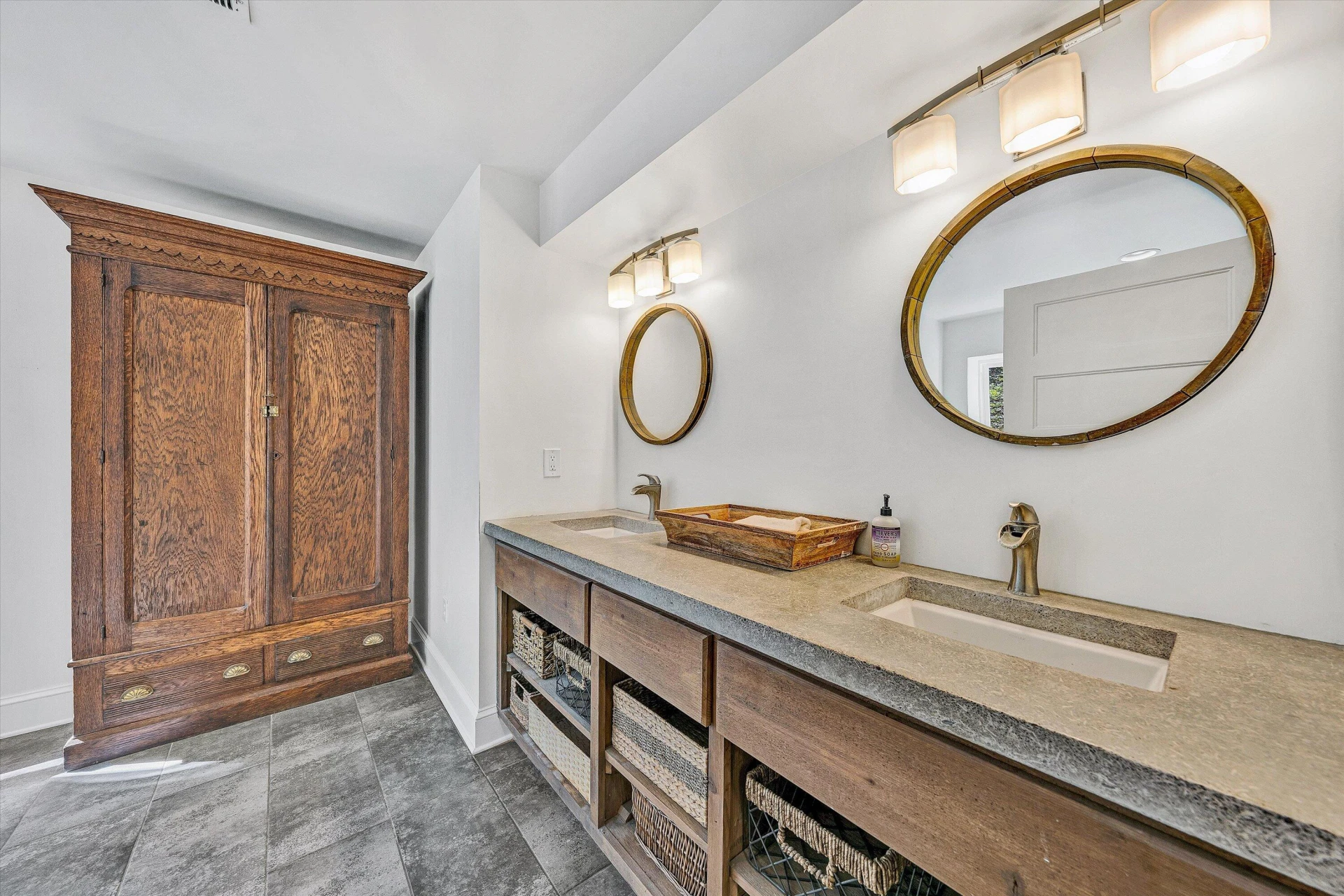 3561 Rutrough RD - Photo 21