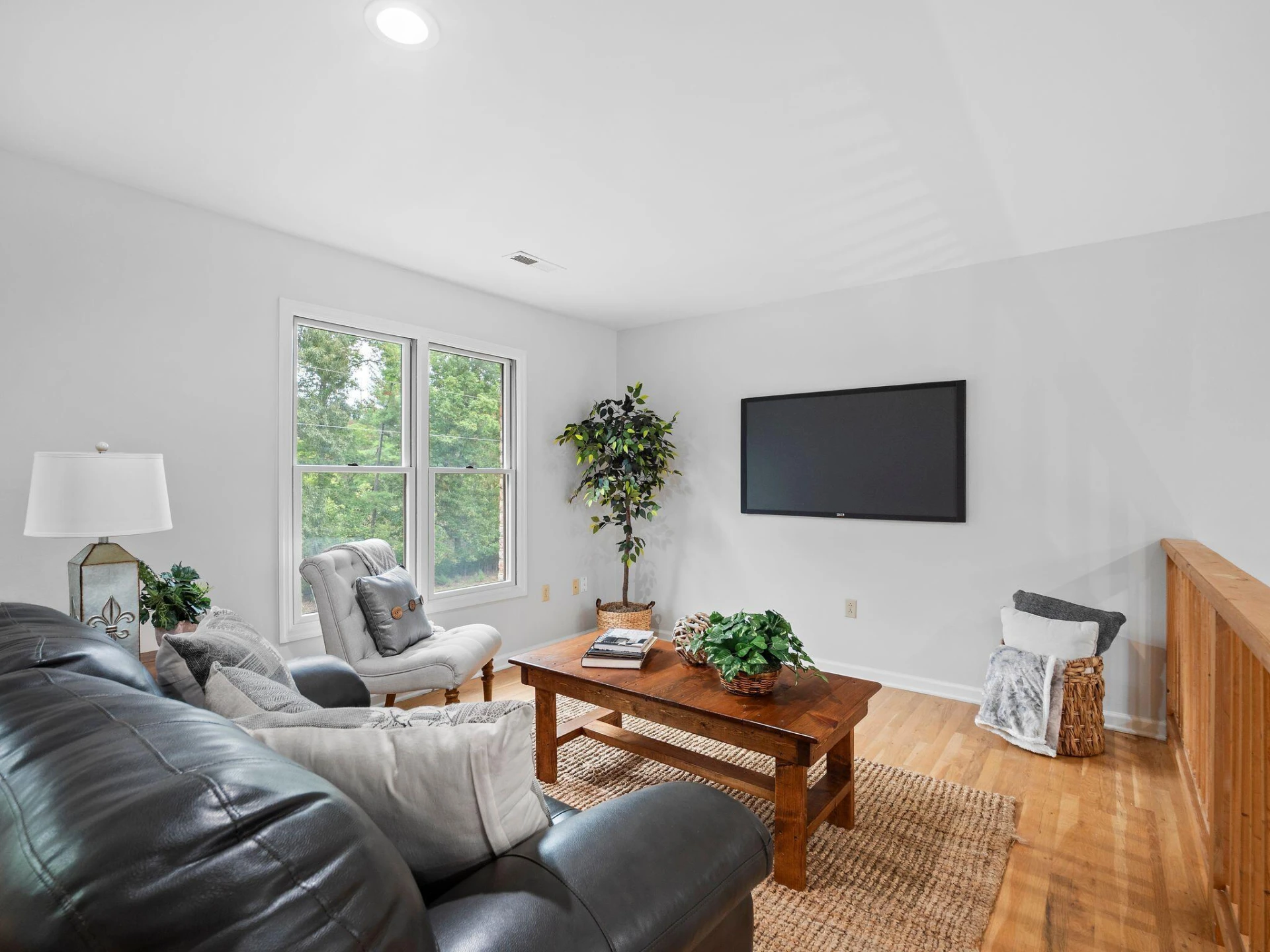 654 Eagle LN - Photo 40