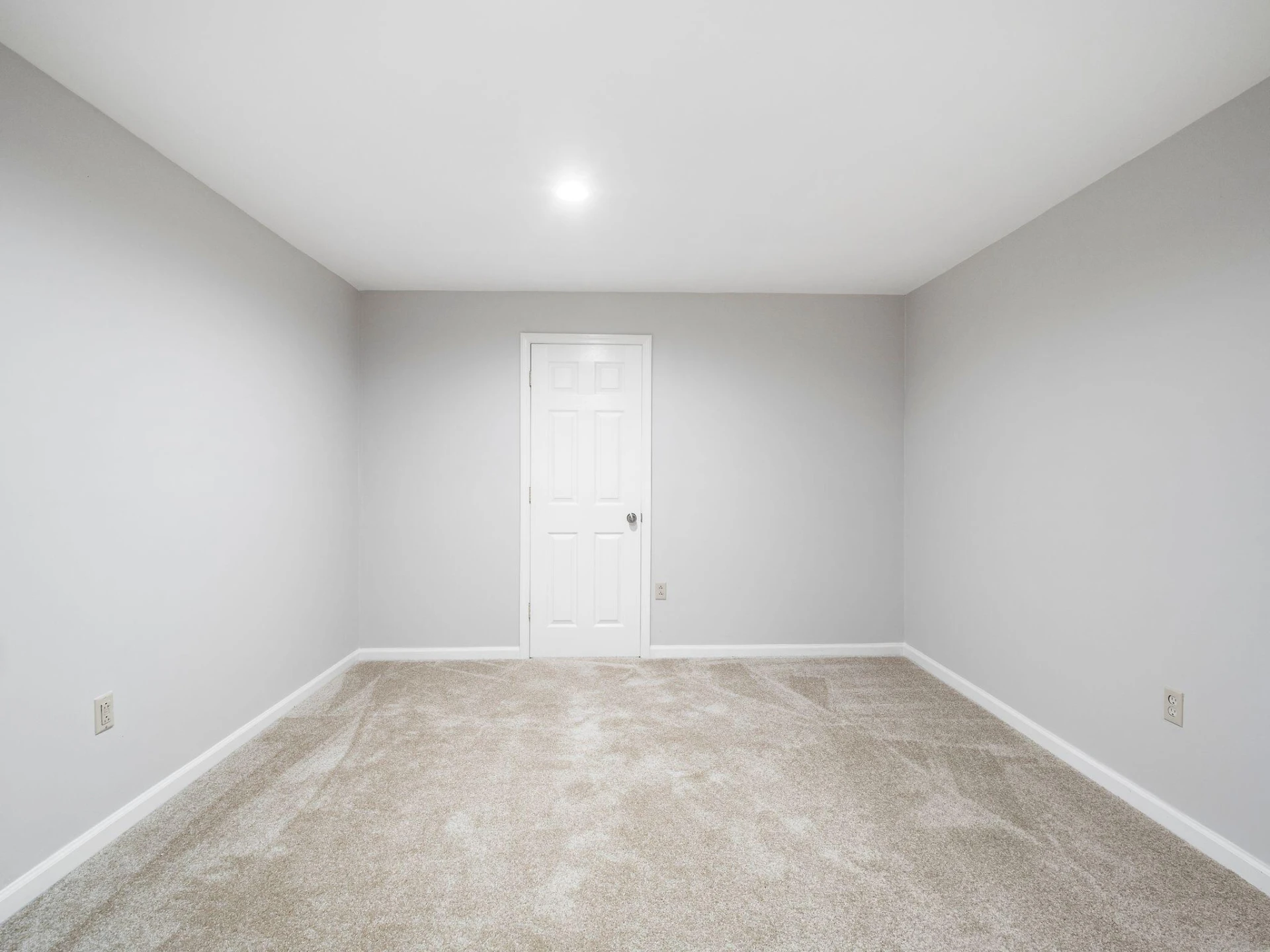 654 Eagle LN - Photo 59